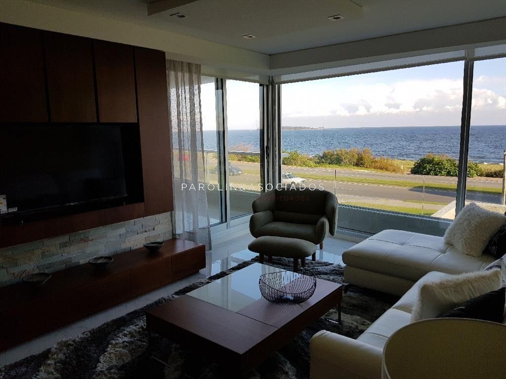 Apartamento a estrenar en venta con 3 suites mas