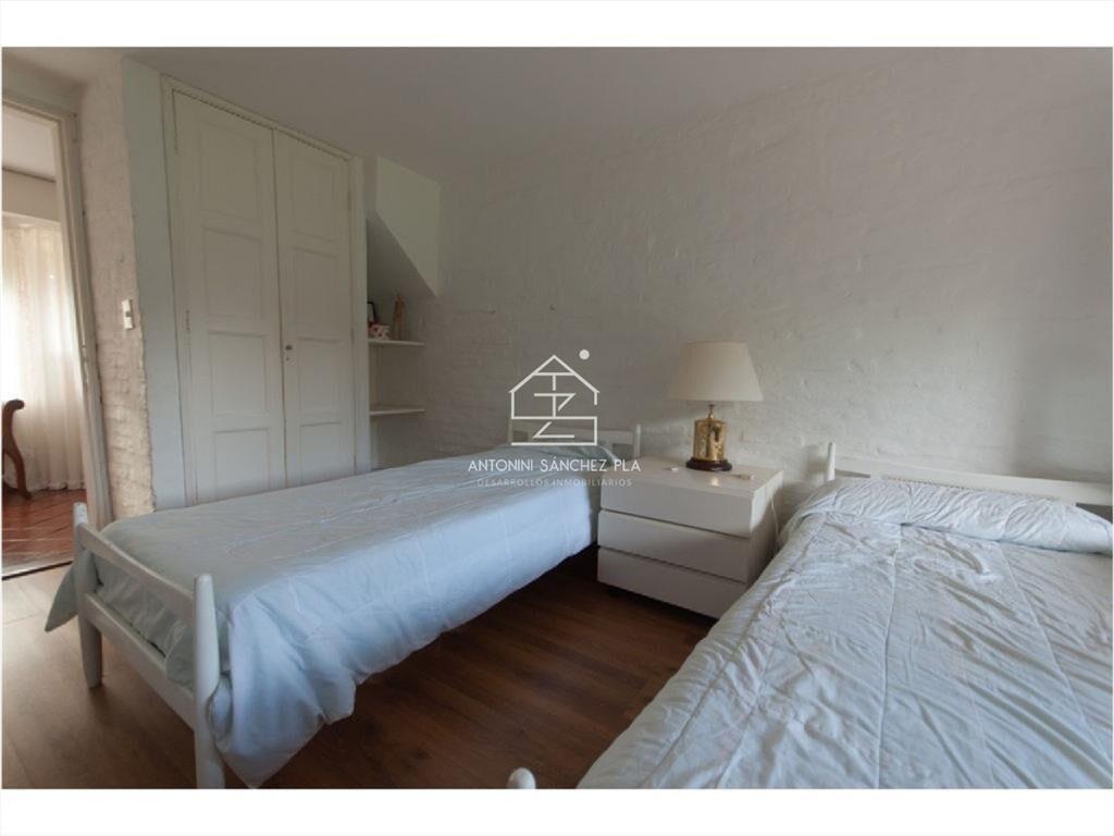 Casa en Venta y Alquiler, Pinares, Punta del Este.