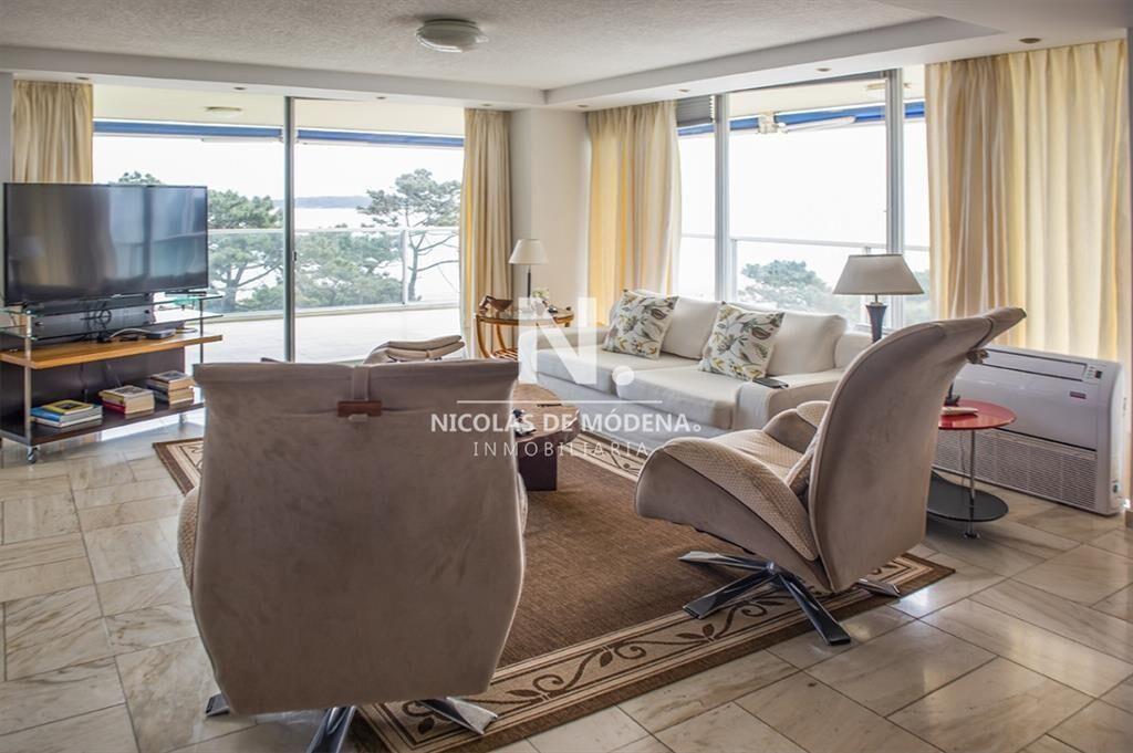 Hermoso Departamento en venta de 3 dormitorios.