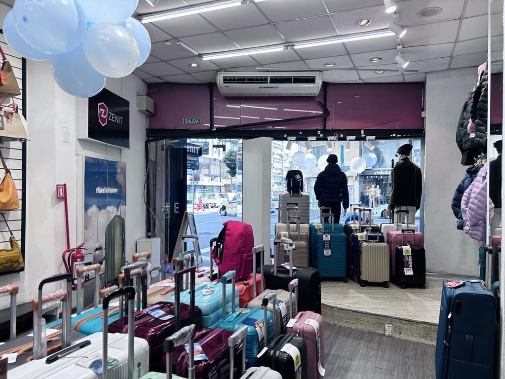 Alquiler local comercial 18 de Julio y Wilson Ferreira Ald