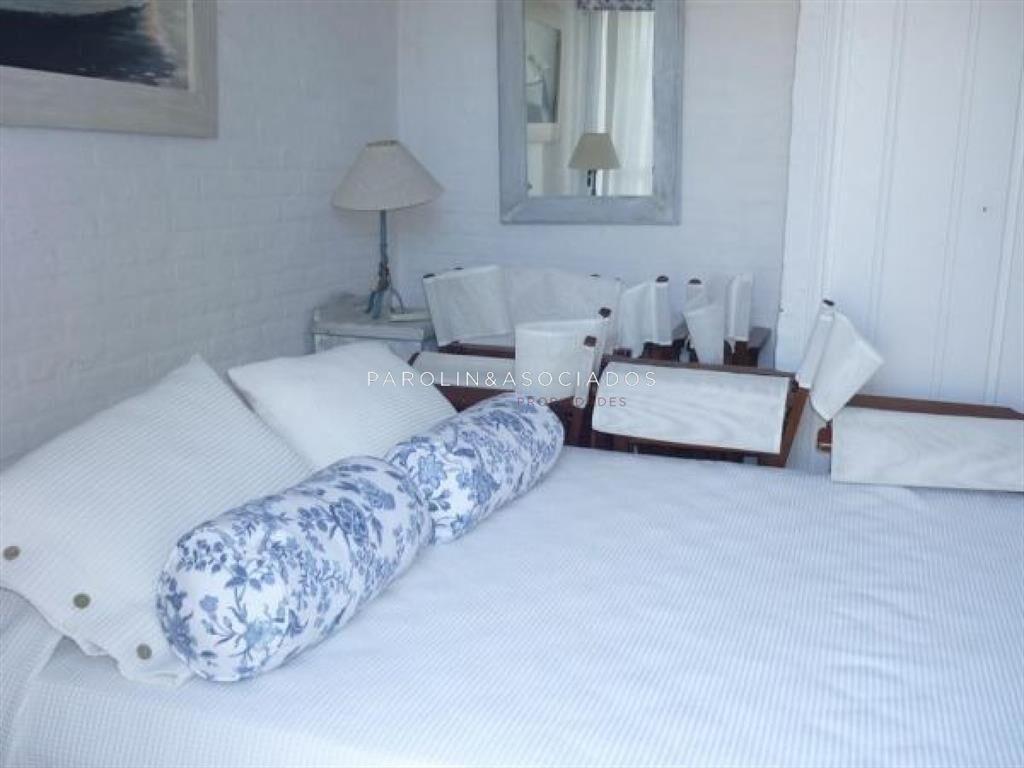 Casa en venta de 4 dormitorios en Montoya, Punta del Este.