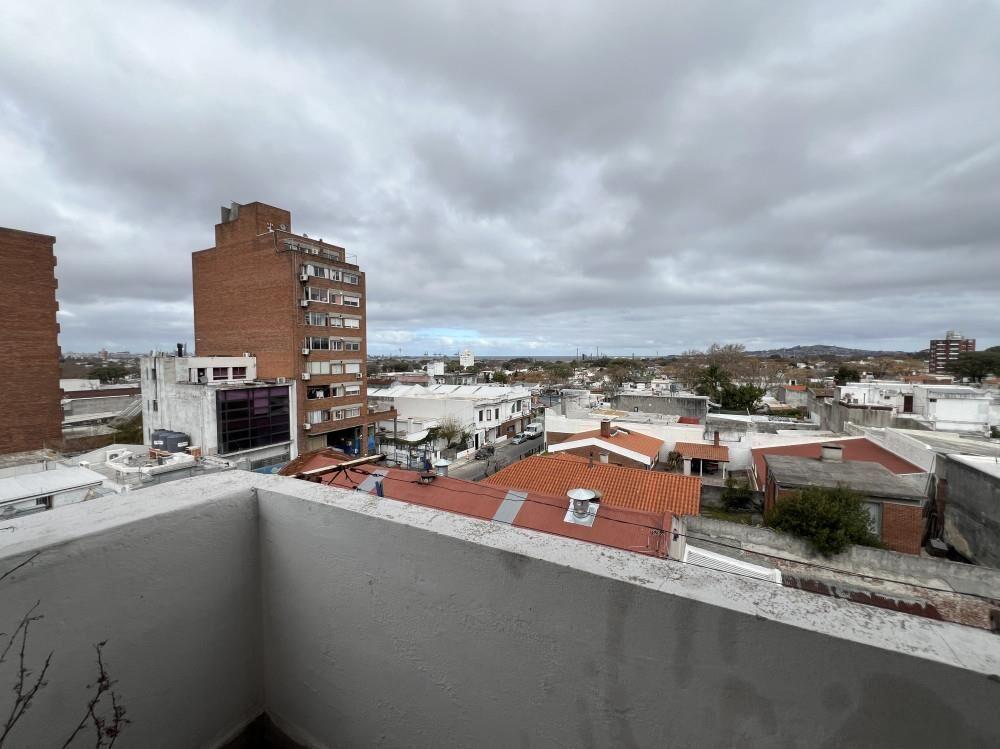 Venta apartamento 2 dorm en Paso Molino. Agraciada