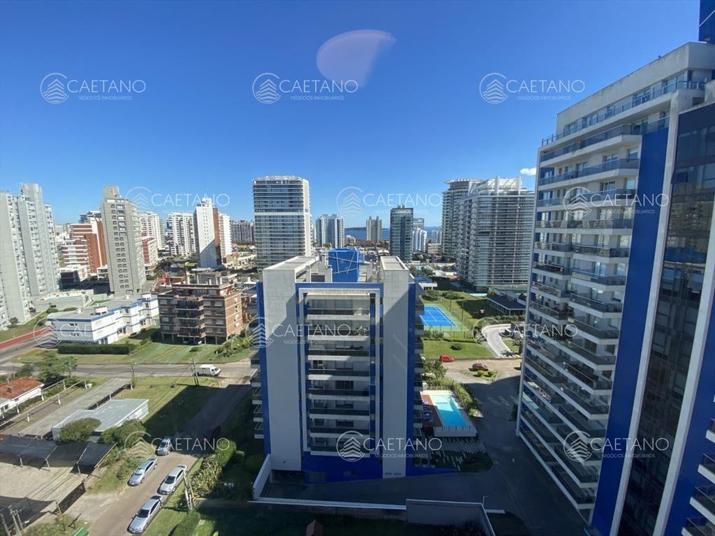 Apartamento 2 dormitorios a estrenar Punta del