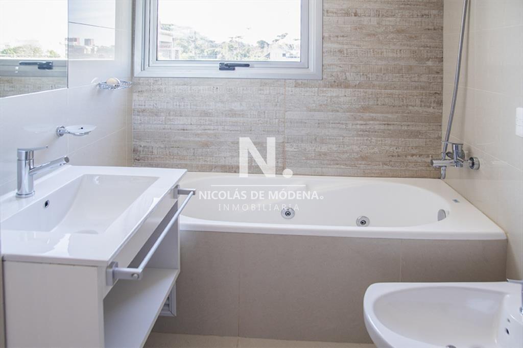 Impecable departamento, comodo e iluminado de 3