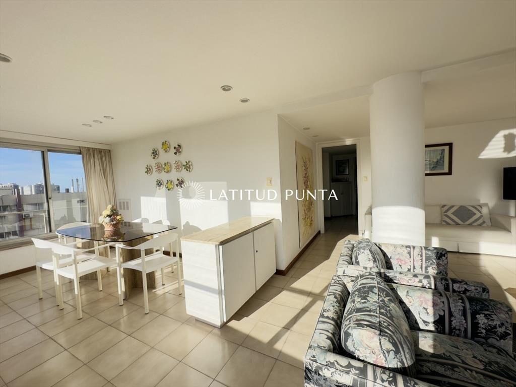 Apartamento en venta, dos dormitorios, 2 baños, peninsula.