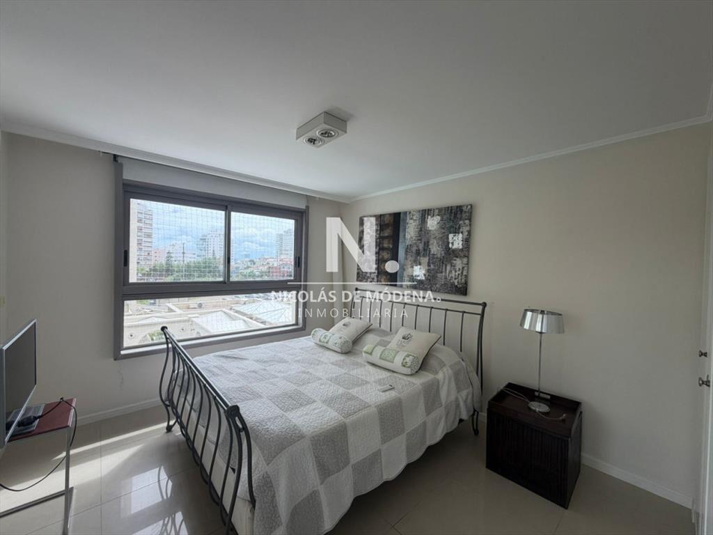 Apartamento en venta en imperiale esquinero, 3
