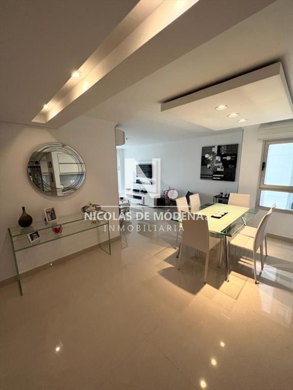 Vende apartamento con hermosa vista de 2 en Punta