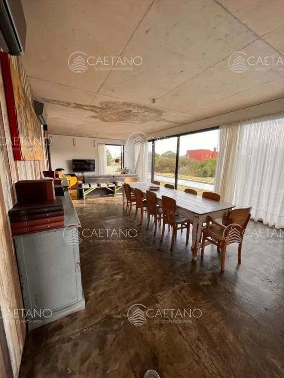 Alquiler temporal casa 5 dormitorios. Punta Piedras, Manant