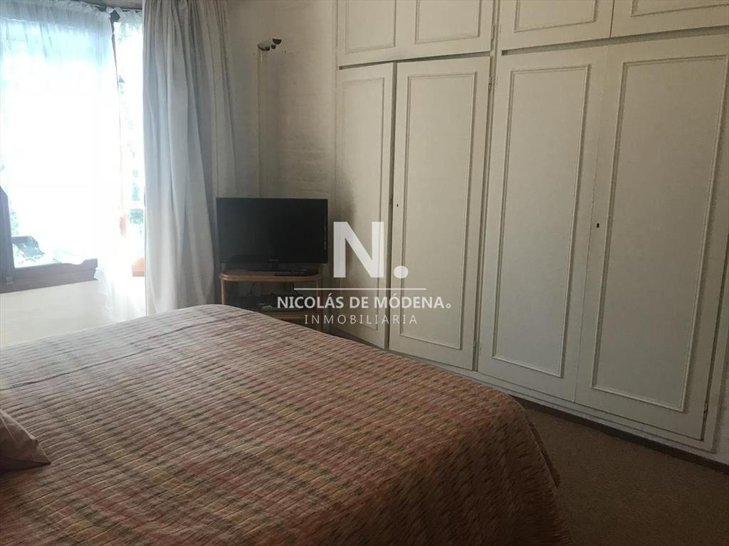 Vende comoda casa de 3 dormitorios, cerca del mar