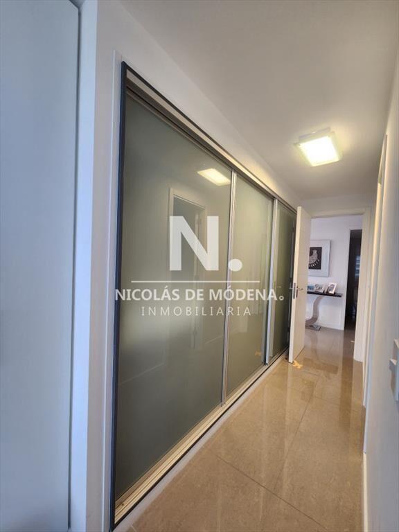 Departamento de 3 dormitorios + depndencia en venta en Torr