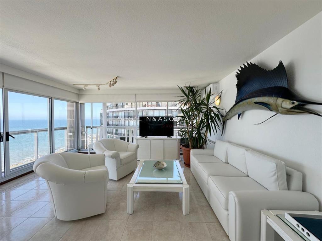 Departamento en venta de 3 Dormitorios en Torre