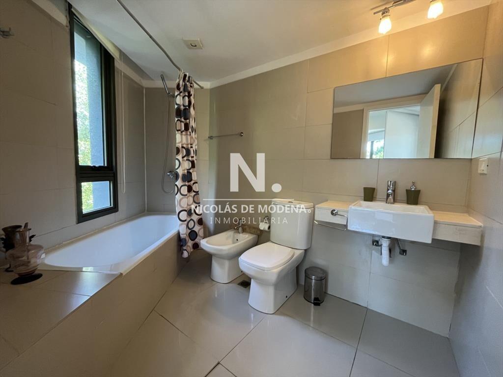 Departamento de 1 dormitorio en venta en zona