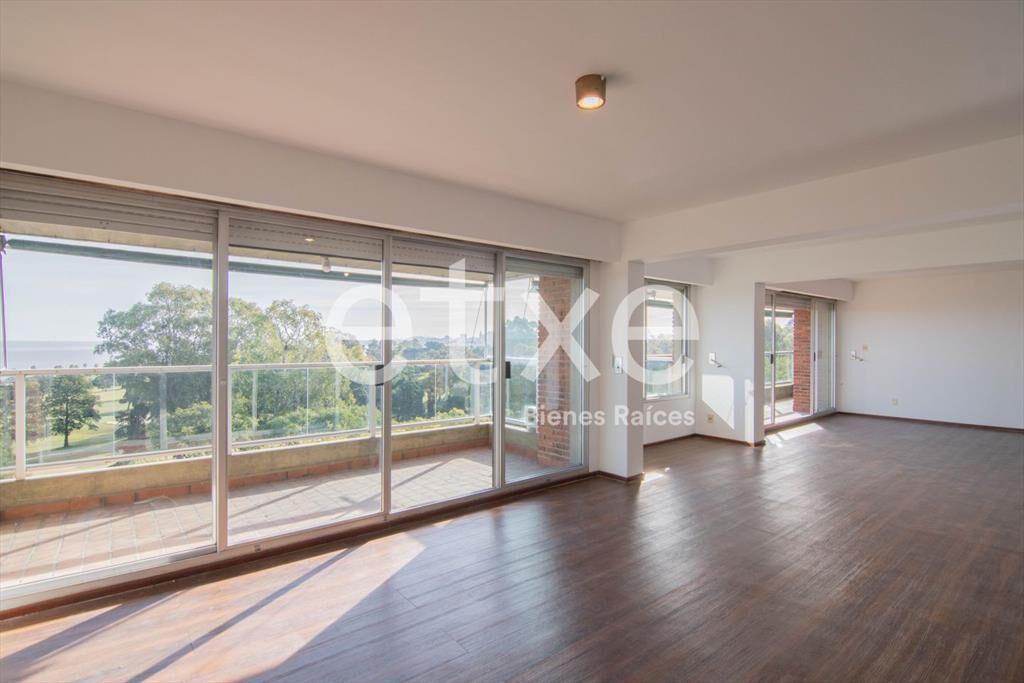 Alquiler Apartamento frente al Golf Punta Carretas...