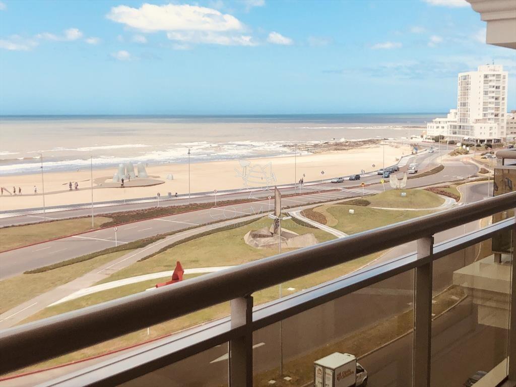 Apartamemto de 3 dor 3 baños muy buena