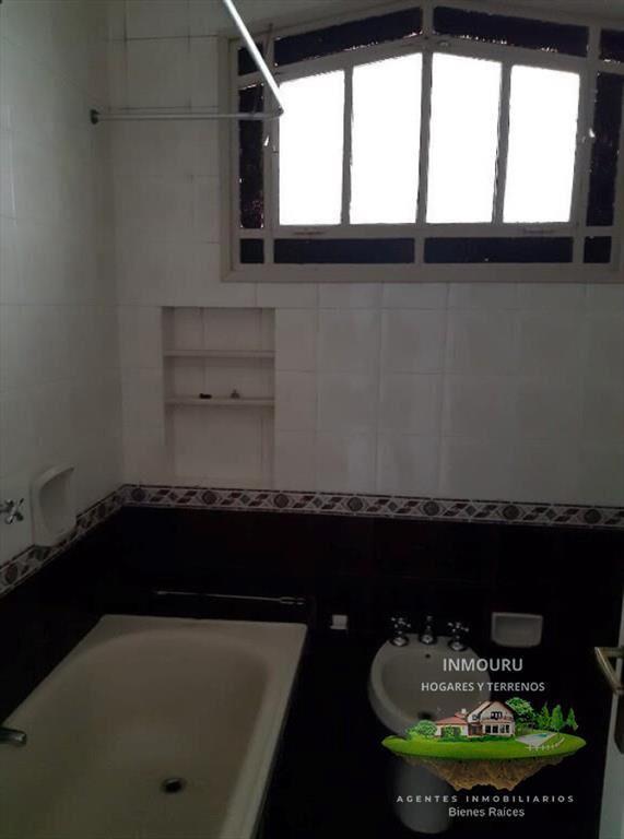 Se Alquila Espacioso Apartamento en Centro
