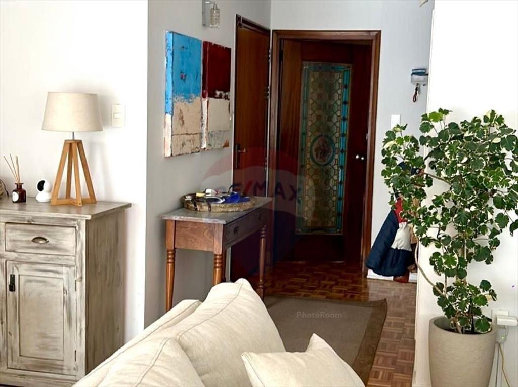 VENTA POCITOS, 3 DORM. GARAJE, SERV. COMPLETO