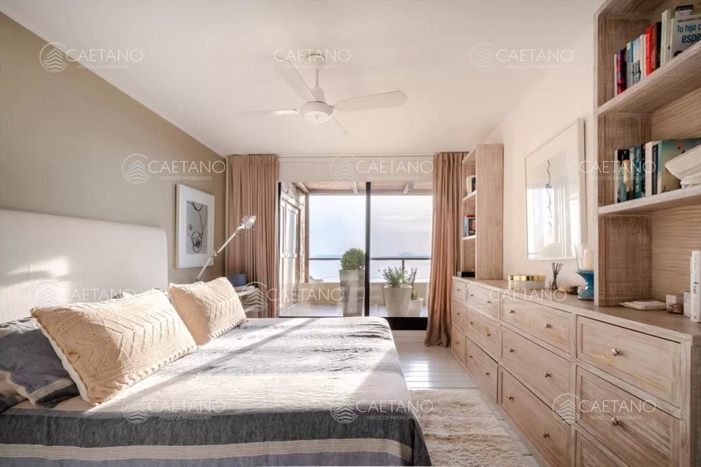 Venta apartamento 3 dormitorios más dependencia