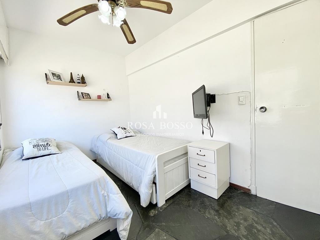 Apartamento, Alquiler, 2 dormitorios, Península, Punta del