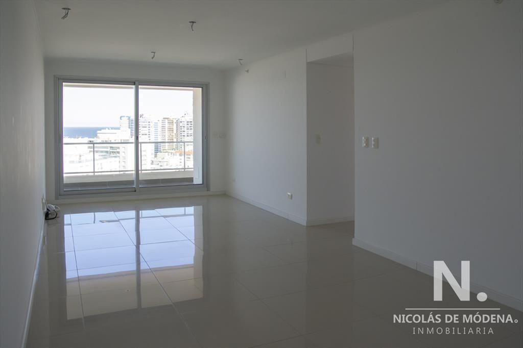 Oportunidad. Se vende apartamento de 2 dormitorios con herm