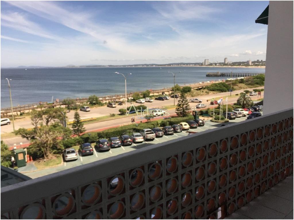 MANSA FRENTE AL MAR
