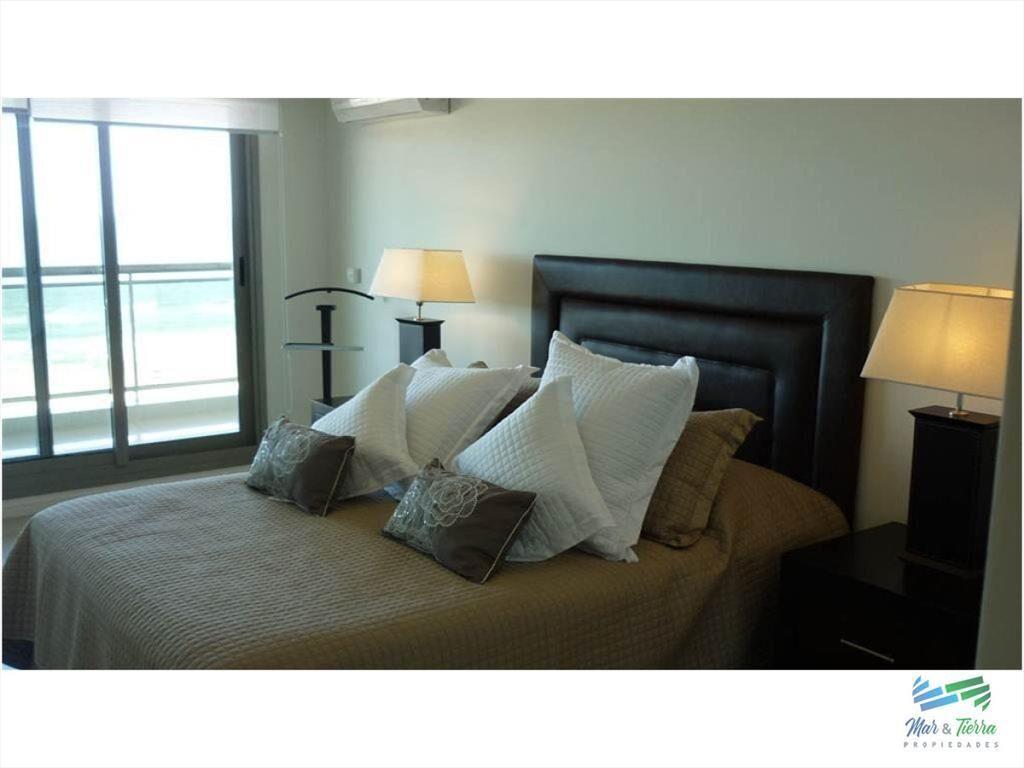 Apartamento en Brava, 3 dormitorios *