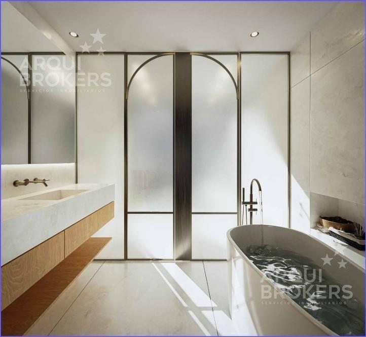 Apartamento penthouse de cuatro dormitorios y estar en vent
