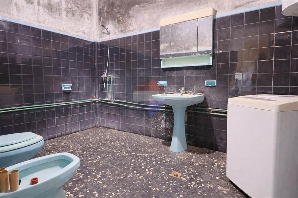 VENTA CASA 4 DORMITORIOS y GRAN TERRENO -COLÓN