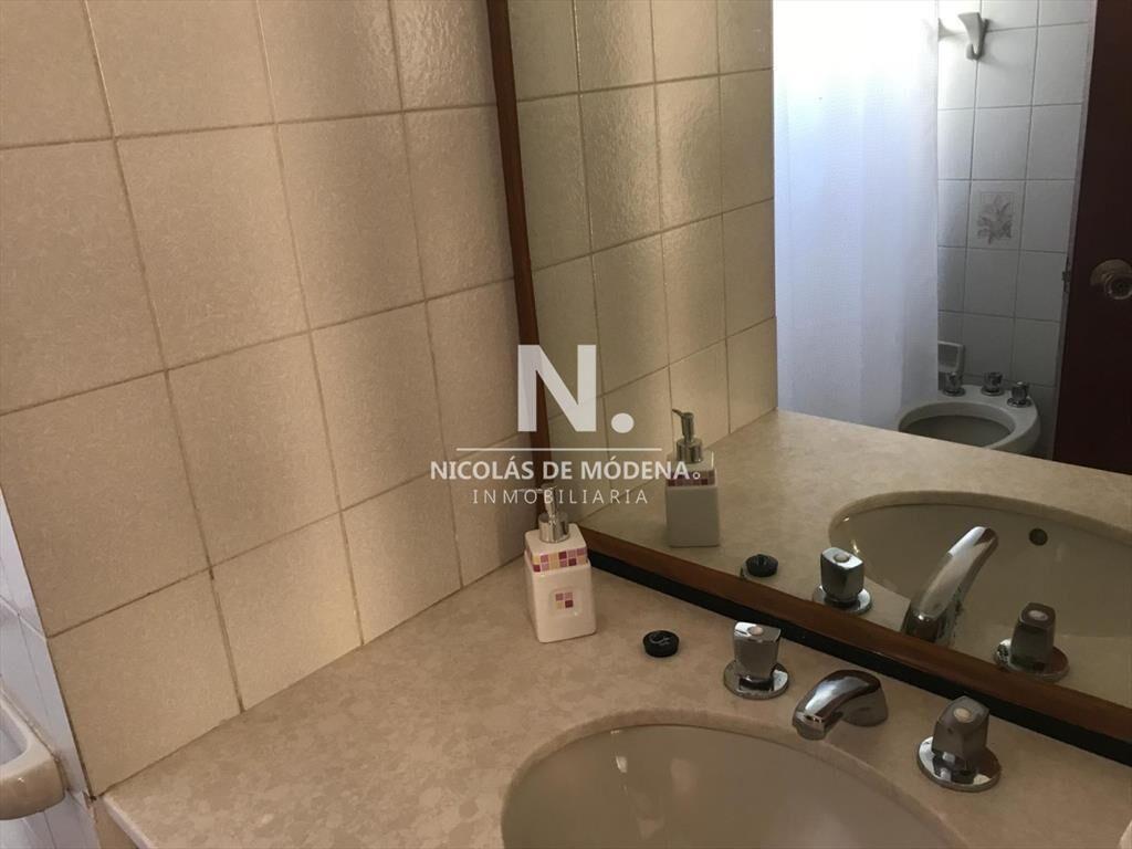 Casa en zona tranquila, ideal para veranear!