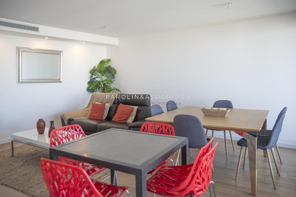 Apartamento en venta de 2 dormitorios en Alexander Boulevar