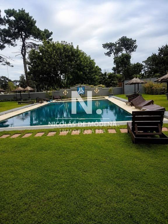 En venta apartamento de 2 dormitorios en torre en