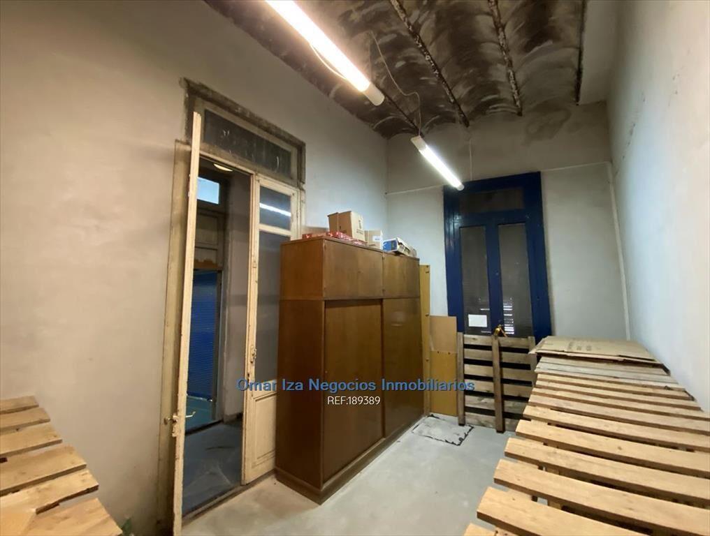 Venta CON RENTA local la comercial deposito industria
