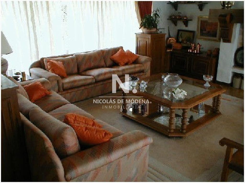 hermosa casa con muy buen parque escucha oferta y