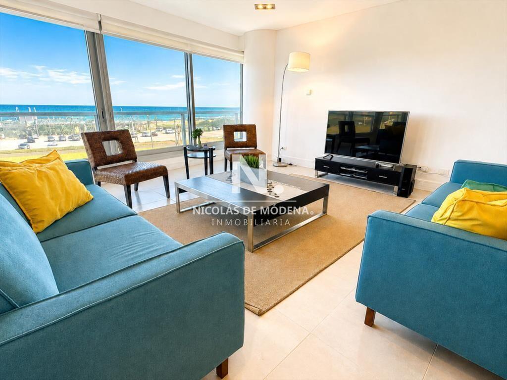 Apartamento de 3 y dependencia en torre de