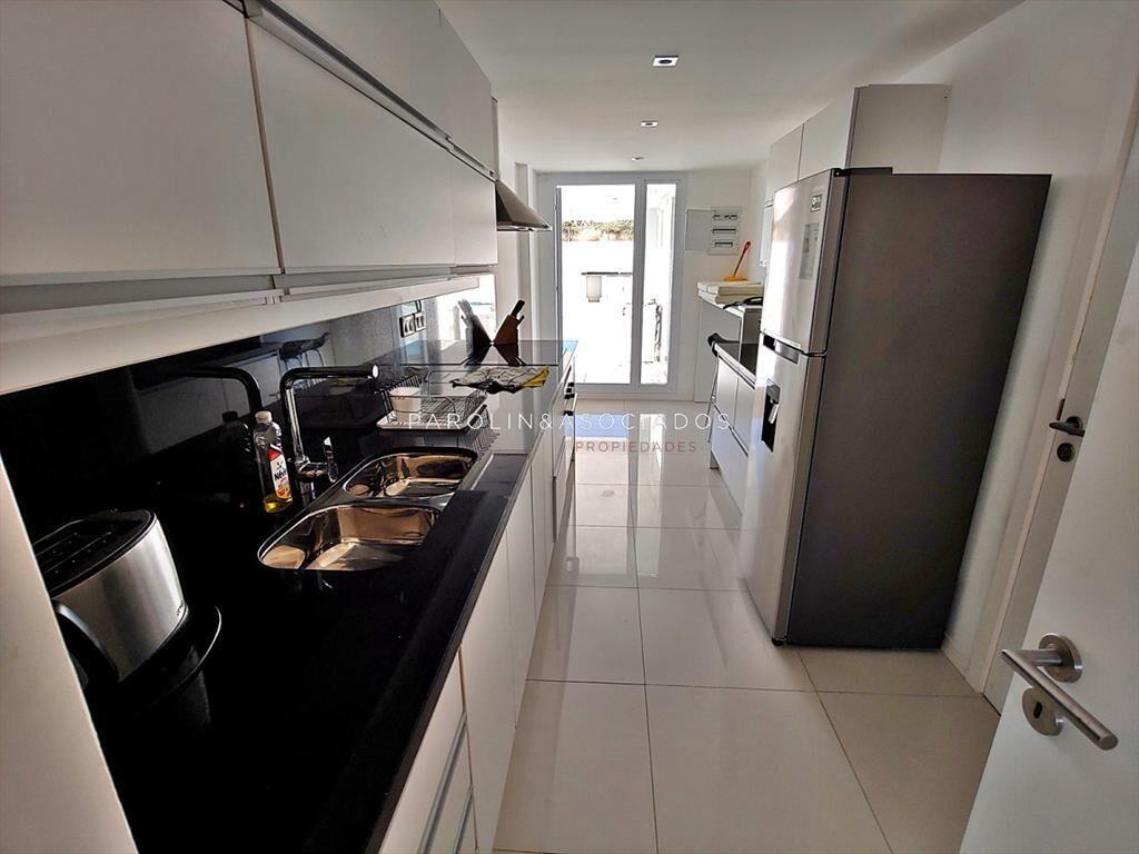 Apartamento en venta en primera linea en Punta del Este.