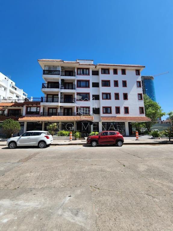 Apartamento 2 dormitorios Punta del Este con 3