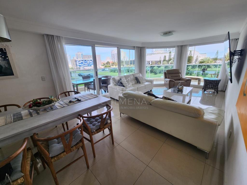 Apartamento en Punta del Este, Mansa