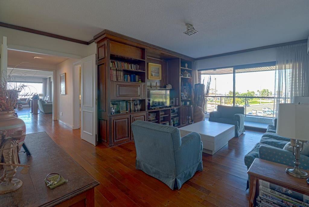 PARODI VENTA APARTAMENTO PUERTO DE BUCEO 4 DORMITORIOS REC