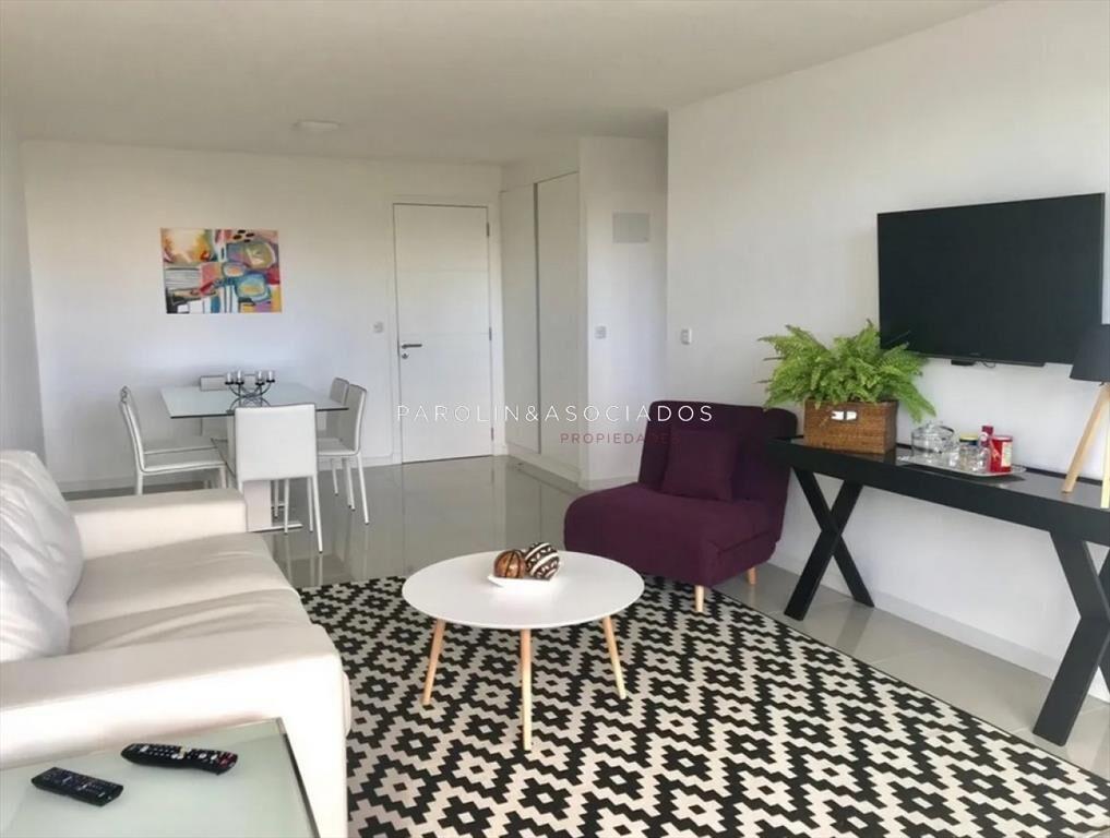 Apartamento de 2 dormitorios en Torre One, Punta