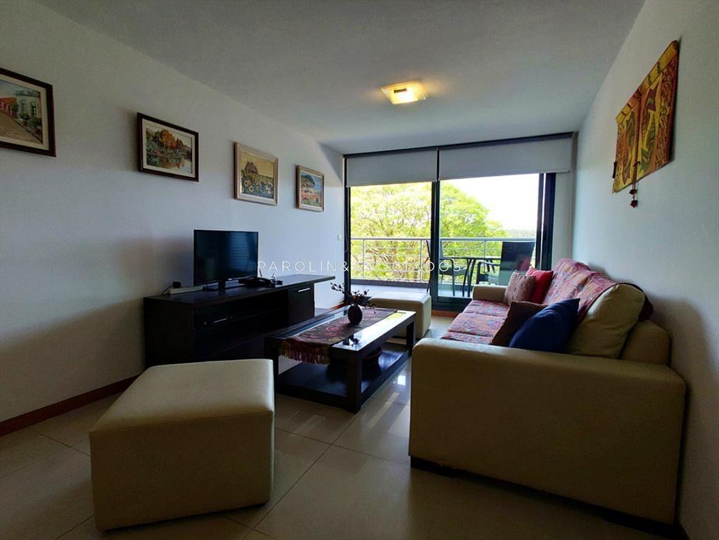Apartamento en venta de 2 dormitorios en torre 360, Punta d