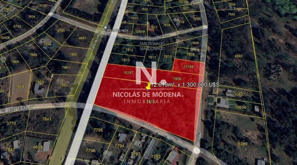 En venta terreno en Isabel de Castilla.