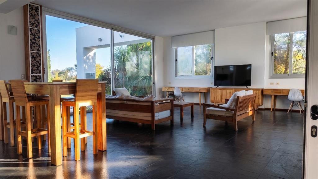 Exclusiva Casa 4 Suites en Venta en Village & Golf