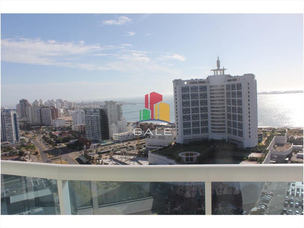 apartamento con vista a playa mansa