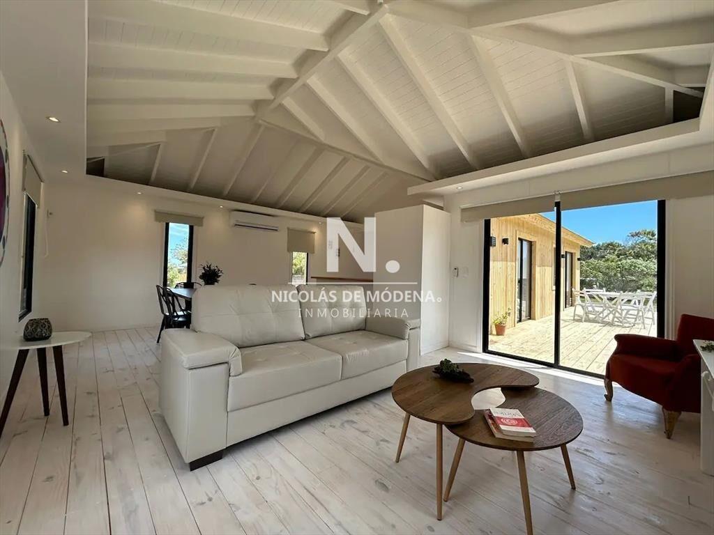 CASA EN VENTA. EN ARENAS DE JOSÃ? IGNACIO