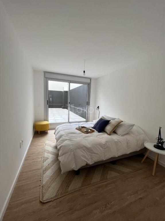 VENTA APARTAMENTO A ESTENAR 2 DORMITORIOS CENTRO DE MONTEVI