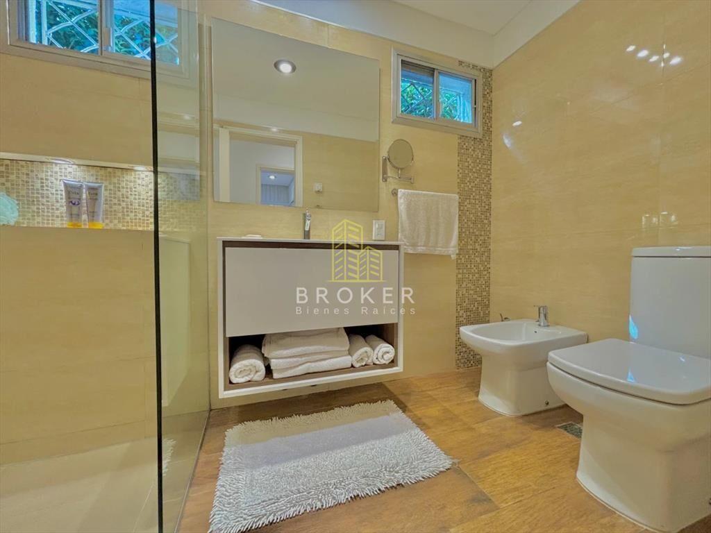 Venta casa punta del este 4 dormitorios mas