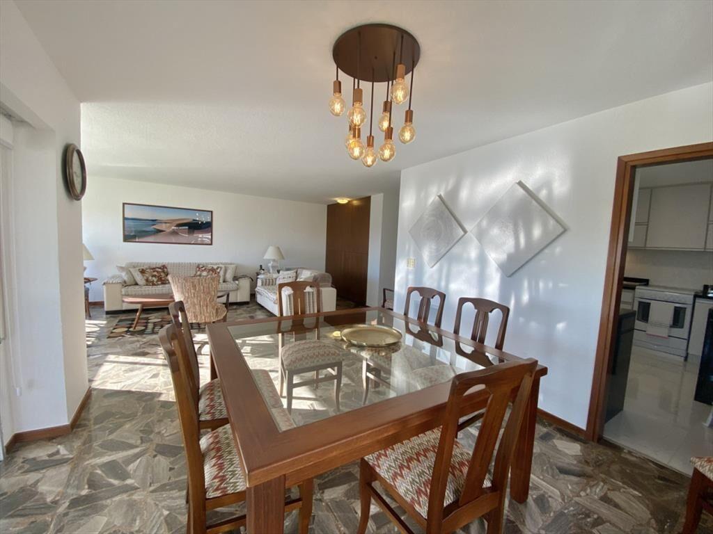 VENTA APARTAMENTO 4 DORMITORIOS, MALECON IV- PUNTA DEL ESTE