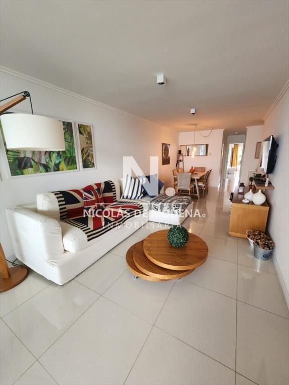 Playa Mansa. Apartamento 2 dormitorios en Venta.