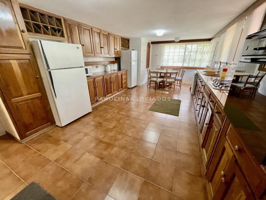Excelente casa en Paradas