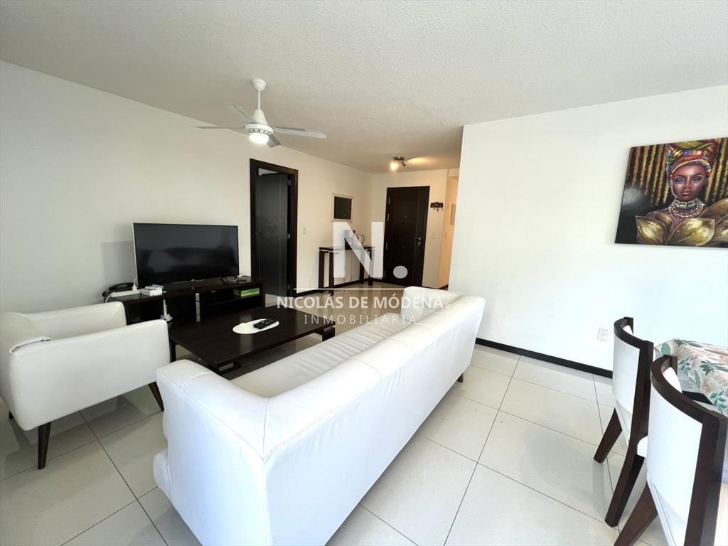 Apartamento en venta y alquiler de 3 Dormitorios