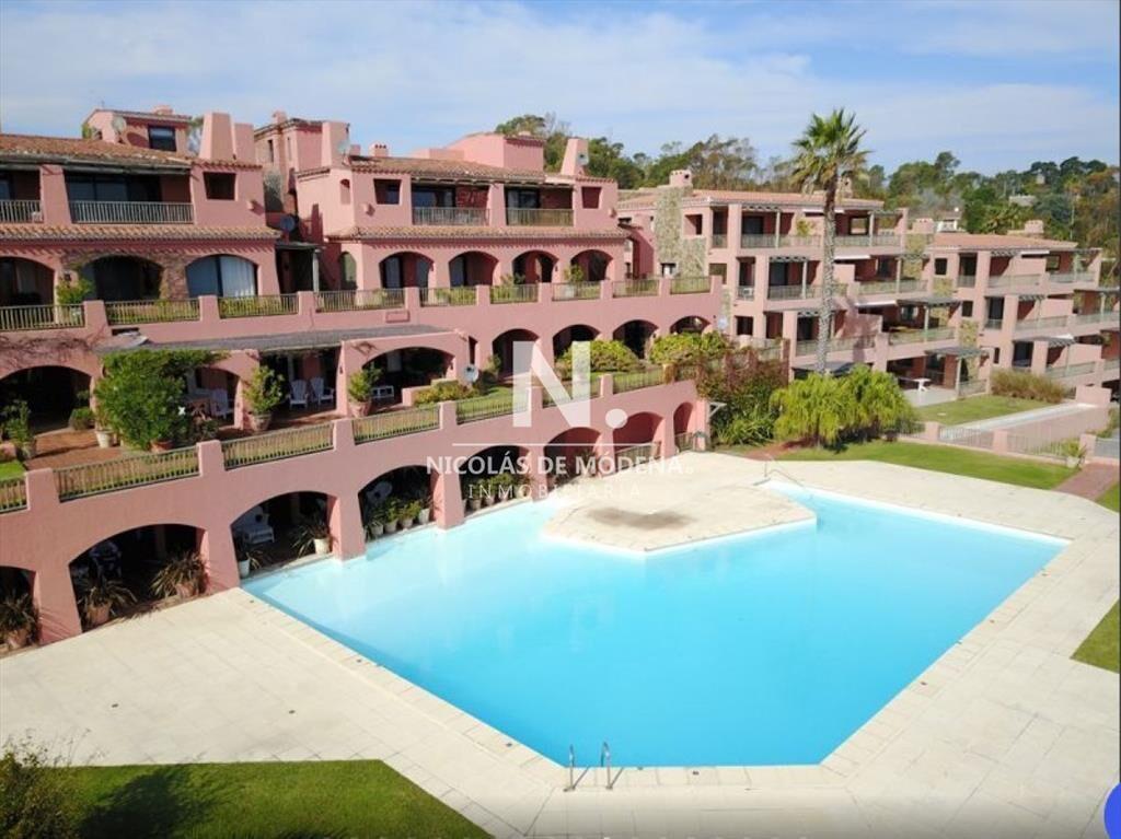 Venta de Apartamento 4 DORMITORIOS en Lomo de la